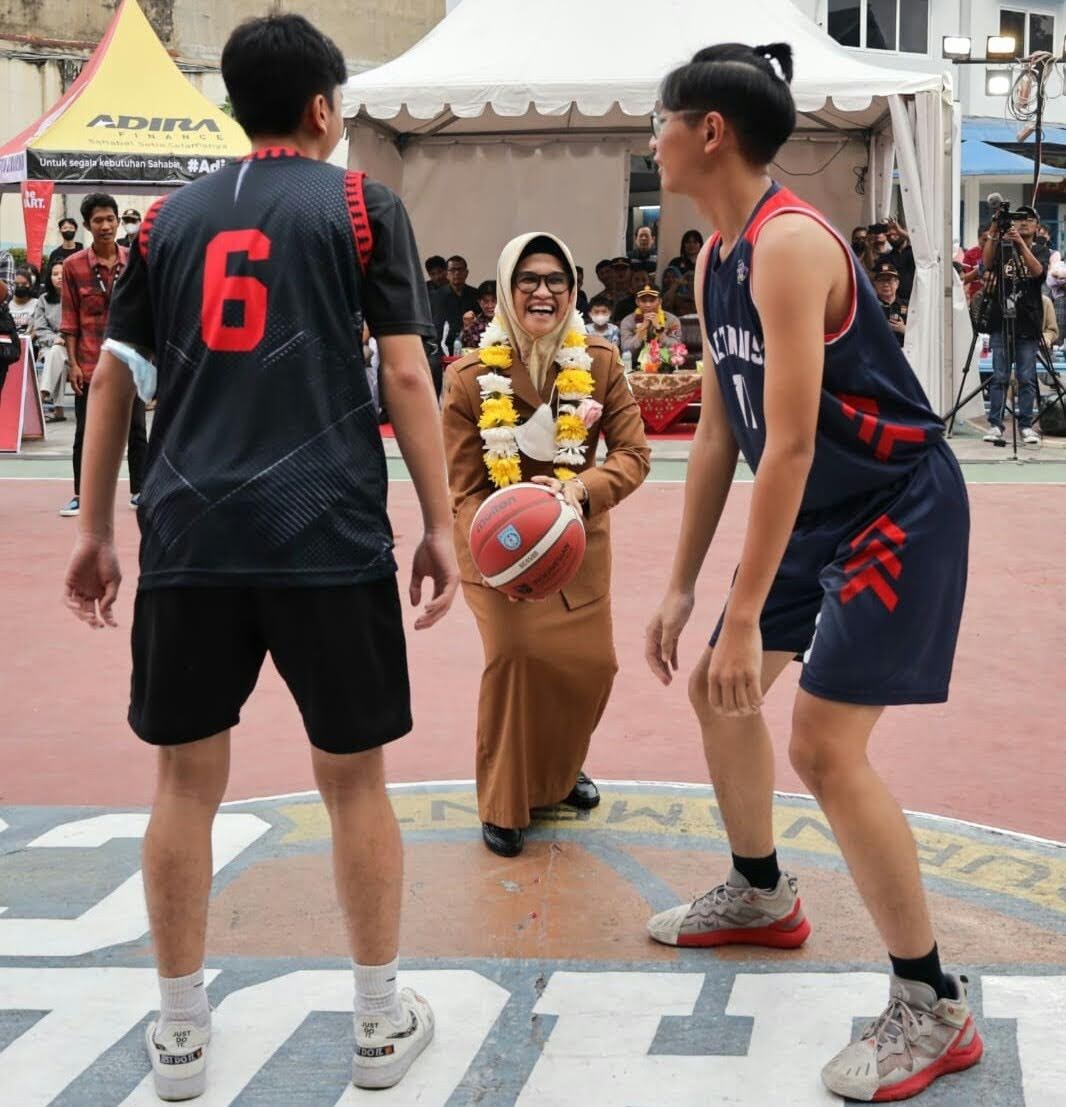 Wali Kota Siantar Buka Turnamen Basket