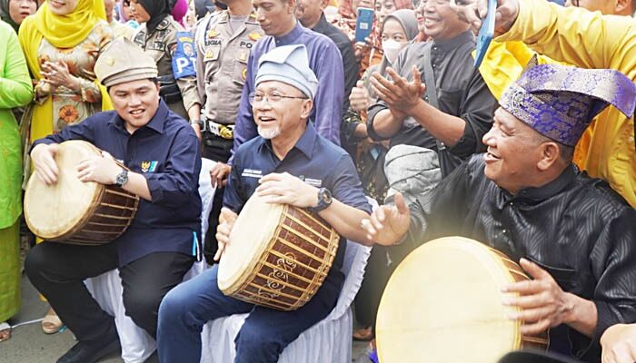Zulhas, Erick Thohir Dan Ondim Mainkan Rebana Meriahkan HUT Ke-273 Kabupaten Langkat
