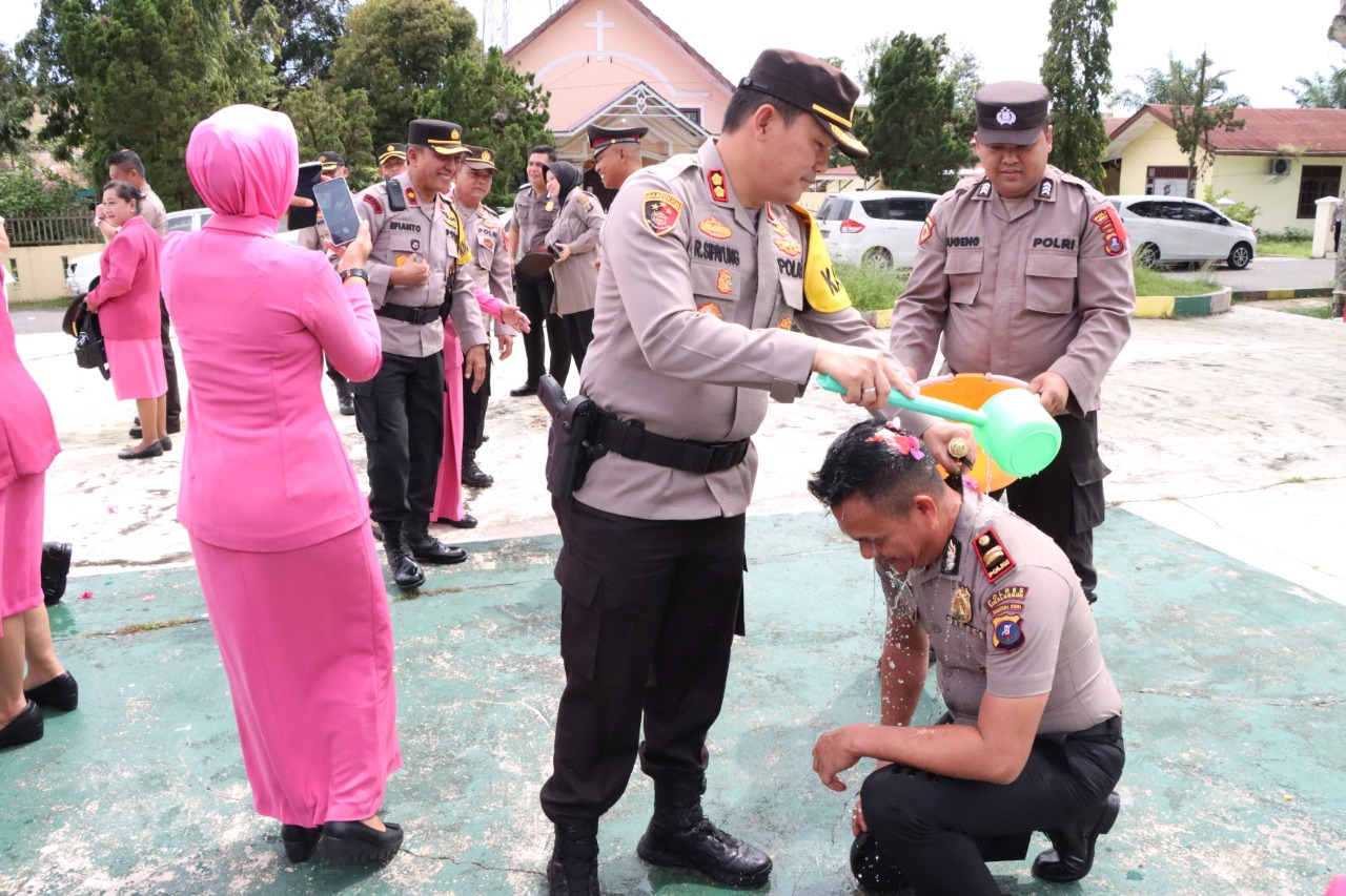 Akhir Tahun 2022, Sebanyak 50 Personel Polres Simalungun Naik Pangkat