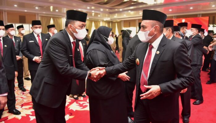 Gubsu Lantik 50 Pejabat Eselon II Dan III