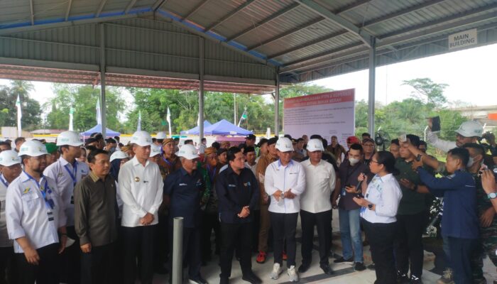 Menteri BUMN Tinjau Pembangunan Pabrik Minyak Makan Merah Di Areal PTPN2
