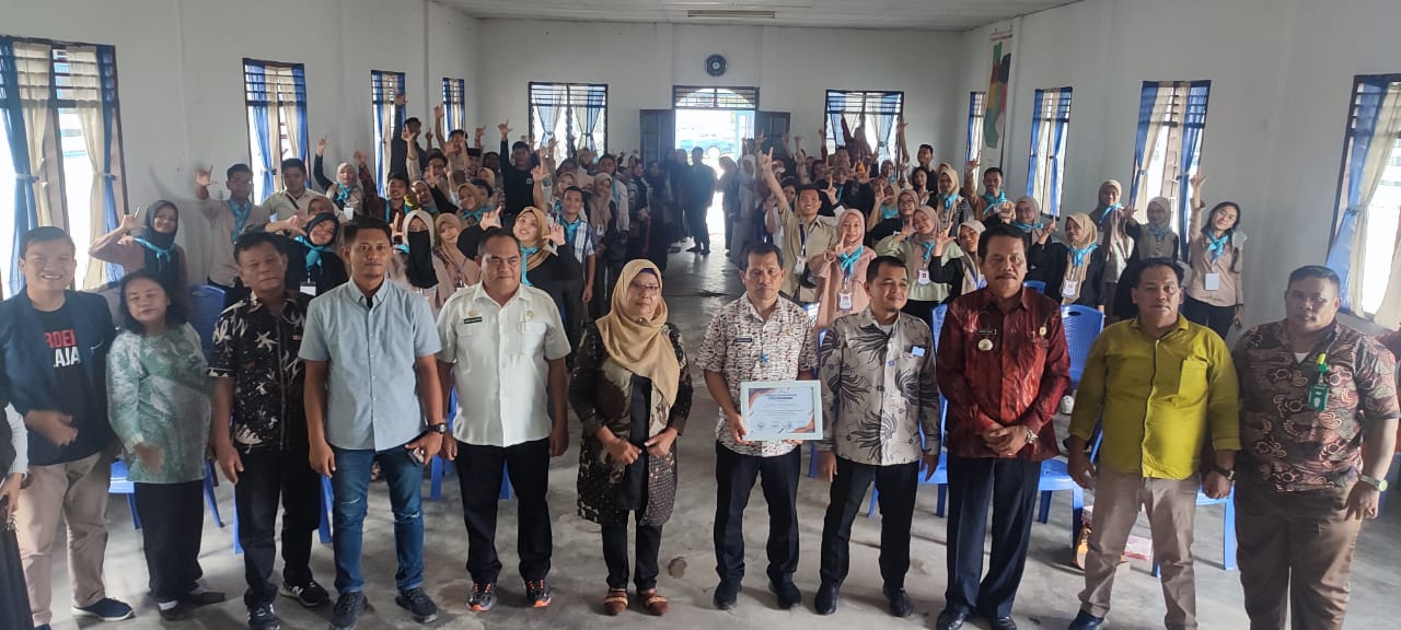 Bupati Simalungun Terima Penghargaan Dari Sumut Mengajar