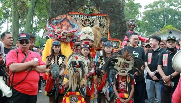 Reog Dan Sigale-gale Warnai Jalan Sehat Kerukunan Umat Beragama Di Simalungun