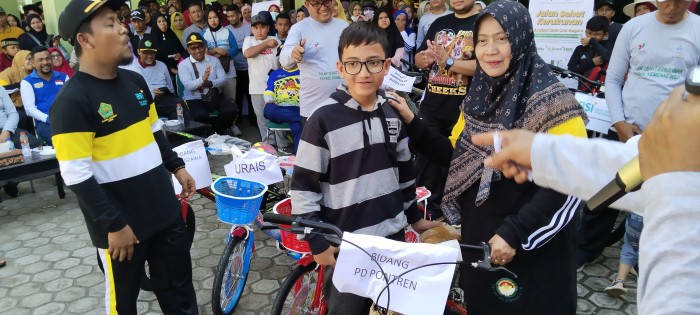 Ribuan Peserta Meriahkan Jalan Sehat Kerukunan Ribuan Peserta Meriahkan Jalan Sehat Kerukunan