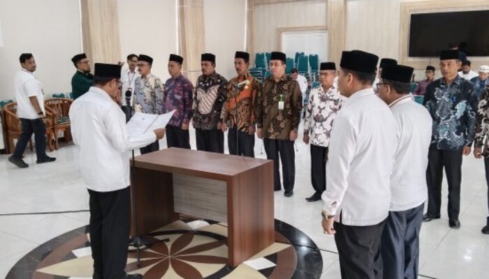 Kakanwil Kemenag Aceh Lantik Sembilan Pengawas.