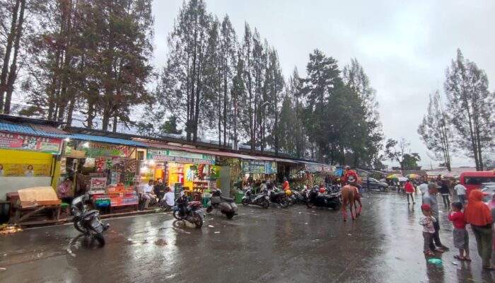 Pedagang Tolak Revitalisasi Pasar Bunga Berastagi