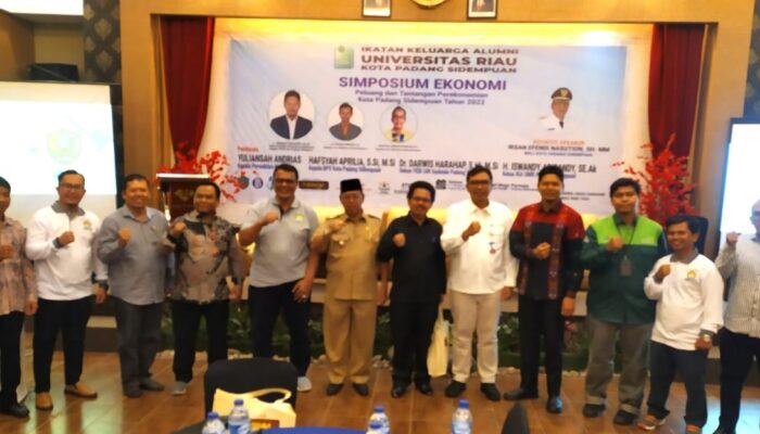 IKA UNRI Gelar Simposium Bahas Masa Depan Perekonomian Sidempuan