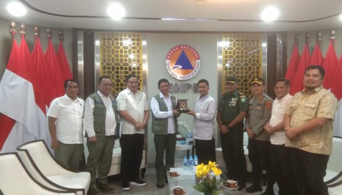 Temui Kepala BNPB, Pj Bupati Agara Usulkan Dana Rehab Paska Banjir Rp10.5 Miliar