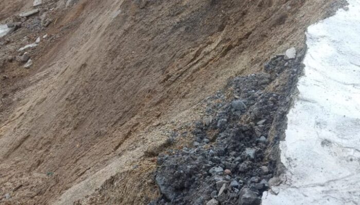 Turap Penahan Tanah Longsor 100 Meter