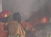 Rayakan Imlek Di Luar Kota, Kios Aliang Ludes Terbakar