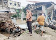 10 Kedai Di Kembang Tanjong Amblas Digerus Arus Sungai Tiro