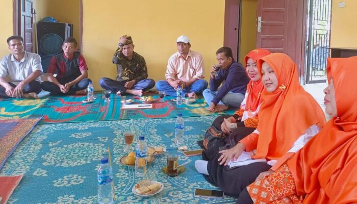 Nova Zahara Kunjungi Daerah Terisolir Di Tamiang