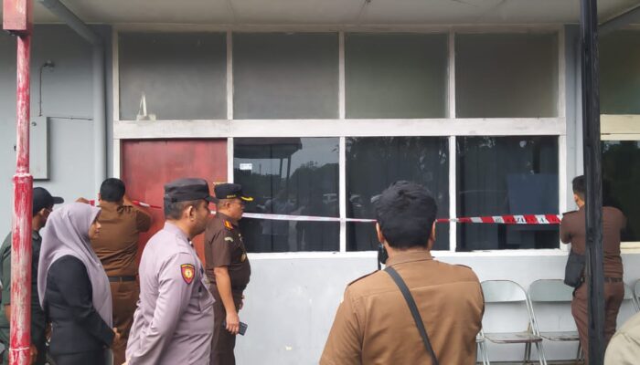 Dugaan Korupsi Dana Operasional, Jaksa Geledah Dan Sita Dokumen Ruang Dirut RS Arun