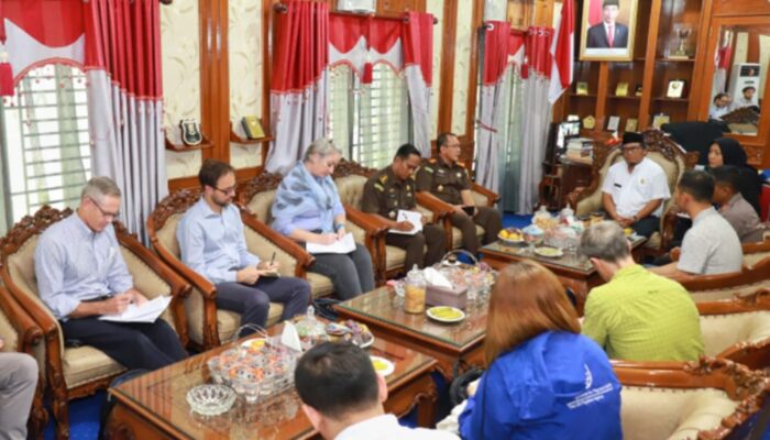 Pj Bupati Pidie Minta IOM Dan UNHCR Bangun Pengamanan Kamp Lebih Bagus