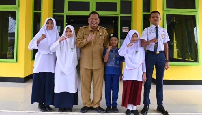 5 Pelajar Sidempuan Berlatih Renang Di Bandung Selama 6 Bulan