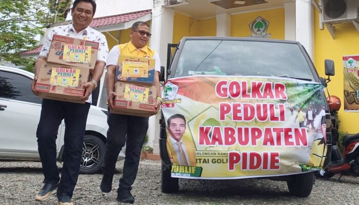 DPD II Golkar Pidie Salurkan Bantuan Untuk Korban Banjir