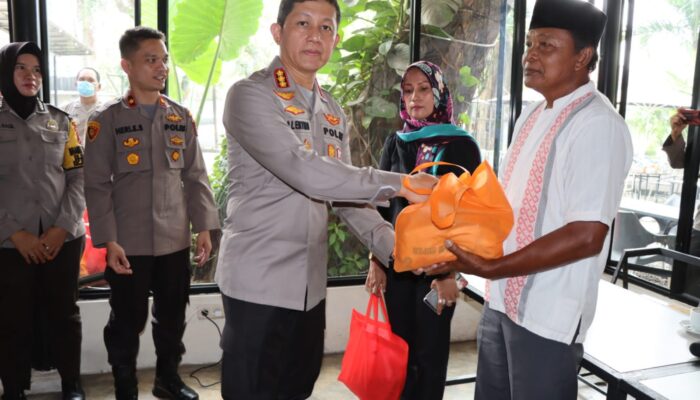 Kapolrestabes Medan Gelar Jumat Curhat Dengan Warga Kelurahan Helvetia Timur