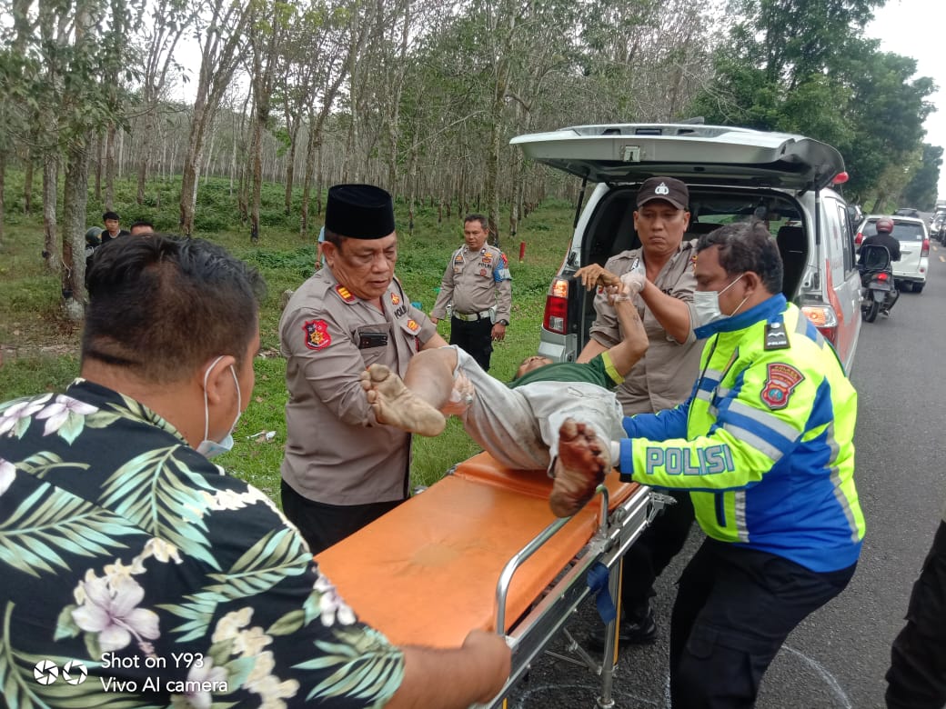 Kaminem Diduga Korban Tabrak Lari Di Jalan P.Siantar - Medan