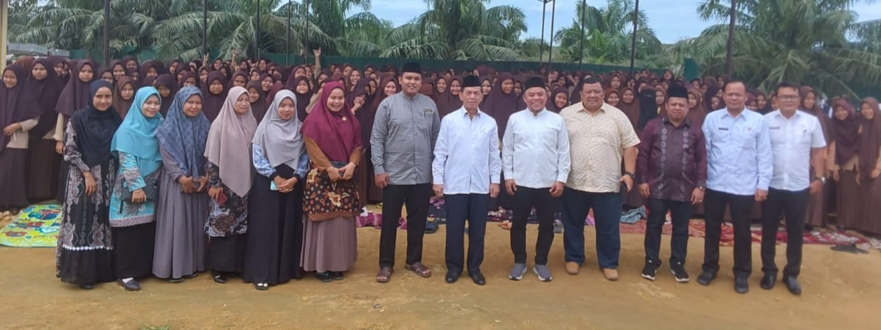 Syahrul Pasaribu Silaturahmi Ke Ponpes Dar Al-Ma’arif Labusel