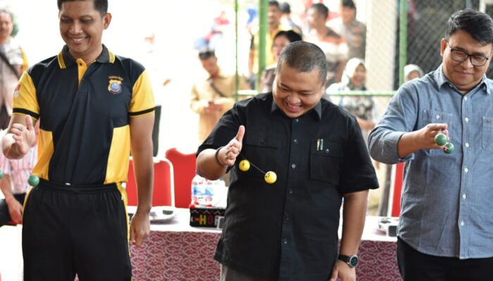 Forkopimda Tapsel Main Lato-lato, Jangan Mau Dibenturkan