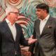 President Director & CEO Indosat Ooredoo Hutchison Vikram Sinha dan President & CEO of the Ericsson Group Borje Ekholm.