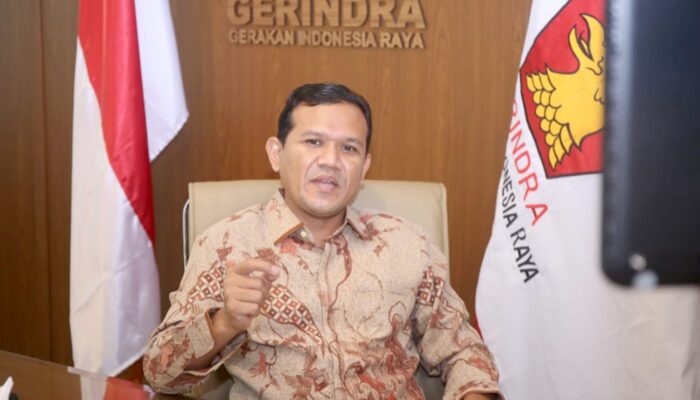 Dek Fadh Bantu Korban Banjir Pidie Dan Pijay
