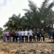 ANGGOTA DPRD Sumut H Santoso SH, MH, (delapan dari kiri) didampingi Wakil Bupati Asahan Taufik Zainal Abidin, S.Sos, M.Si, Kapolres Asahan AKBP Roman Smaradhana Elhaj, SH, SIK, MH, Camat Aek Kuasan, Ketua BKM Mushola Siti Amin, H Wagino, berfoto bersama usai peletakan batu pertama pembanguhan mushola Siti Amin, di Dusun III, Kelurahan Aek Loba, Kecamatan Aek Kuasan, Kabupaten Asahan, Minggu (8/1). Waspada/ist