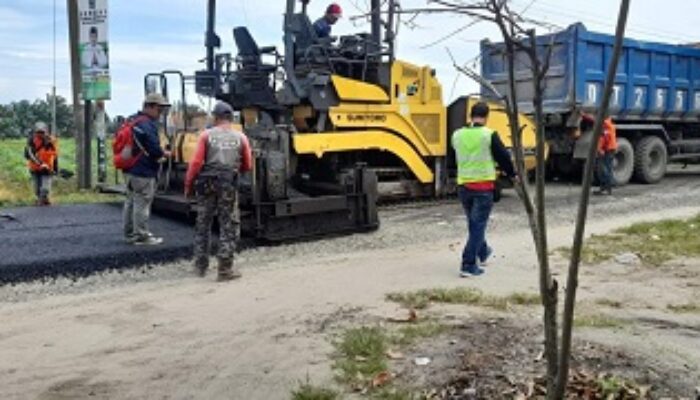 <strong>Anggota DPRD Sumut H Azmi Yuli Sitorus Apresiasi Jalan Provinsi Lintas Timur Terus Dikerjakan</strong>