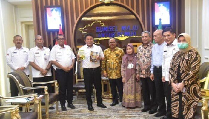 Tim Peneliti Tanah Ulayat USU Diterima Gubernur Sumsel