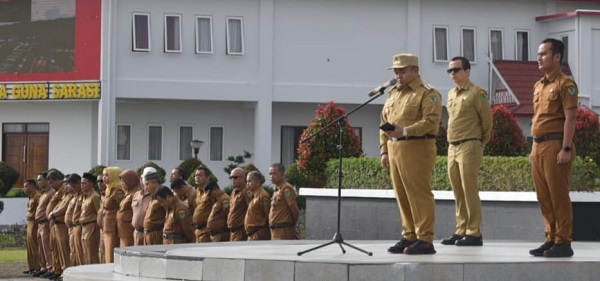 Bupati Tapsel Instruksikan Kinerja 2023 Sesuai Visi Misi Bupati Tapsel Instruksikan Kinerja 2023 Sesuai Visi Misi