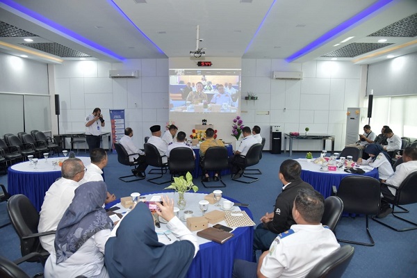 Haili Yoga Paparkan Rencana Pembangunan Dry Port Kepada Menko Marves Haili Yoga Paparkan Rencana Pembangunan Dry Port Kepada Menko Marves