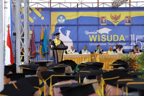 Wisuda UTU, 230 Orang Lulus Cumlaude Wisuda UTU, 230 Orang Lulus Cumlaude