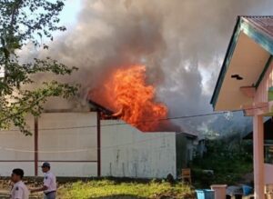 Asrama SMAN Modal Bangsa Aceh Besar Terbakar