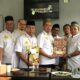 BUPATI Batubara Ir. H. Zahir, M.AP gelar Datok Setia Abiyasa Negara pada Muswil II tahun 2023 HIKABARA Sumut.Waspada/Ist