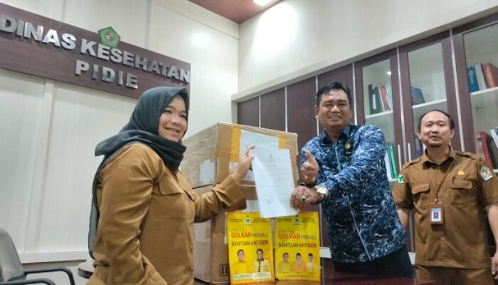 DPD II Golkar Pidie Salurkan Rapid Tes Antigen