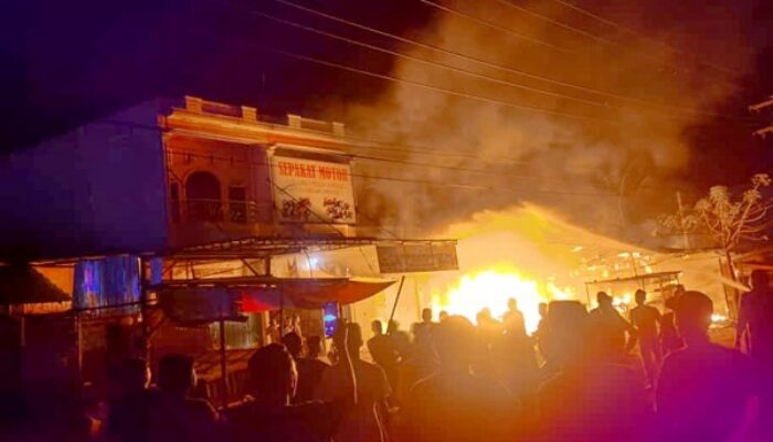 Kios Kelontong Di Beureunuen Ludes Terbakar