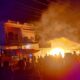 Api besar yang membakar kios kelontong di Kota Beureunuen melambung tinggi, dan sempat memacetkan jalan nasional Medan-Banda Aceh, Rabu (11/1). Waspada/Muhammad Riza