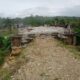 KONDISI Jembatan di Danau Tras, Kota Subulussalam mangkrak, diduga akibat tanah lokasi belum dibebaskan Pemko Subulussalam. (Waspada/Ist)