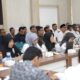 Kakanwil Kemenag Aceh DR Iqbal membuka Raker Kepegawaian 2023 dihadiri pejabat Kemenag Pusat, berlangsung di Aula Kantor Kemenag Aceh, Rabu (11/01/23). (Waspada/T.Mansursyah)