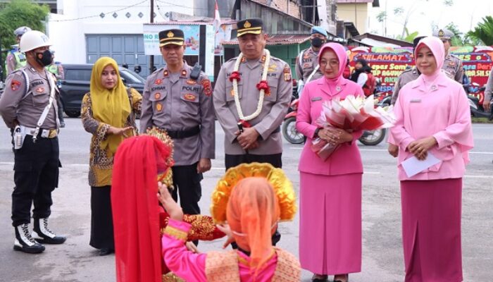 Kapolres Langsa AKBP Muhammadun Disambut Tarian Ranup Lampuan