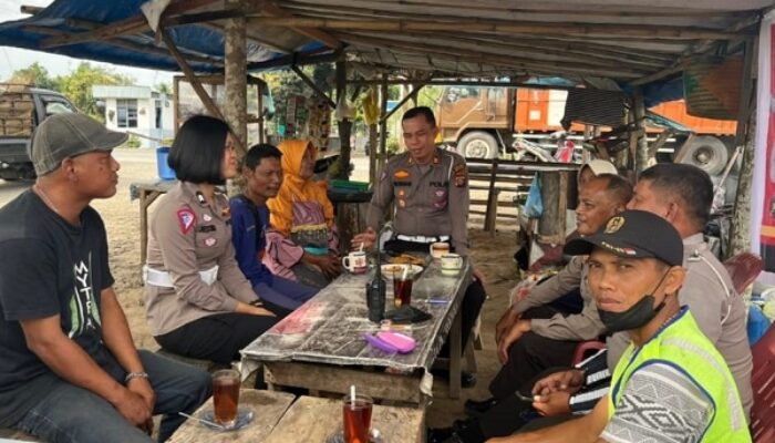 Kasat Lantas Polres Batubara Laksanakan Jumat Curhat Dengan Ojek