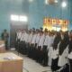 Ketua KIP Edi Sugianto melantik sekaligus pengucapan fakta integritas sebanyak 346 anggota PPS, di Gedung Serbaguna Singkil, Selasa (24/01). WASPADA/Ariefh.