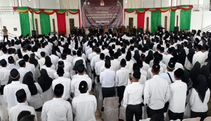 Khairul Akhyar Lantik 696 Anggota PPS Bener Meriah