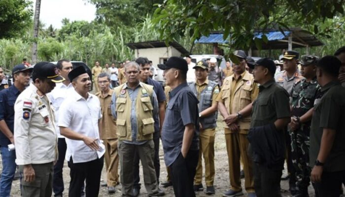 Pj Gubernur Tinjau Lokasi Terdampak Banjir Di Bireuen Dan Pidoe Jaya