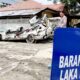 Mobil Honda Jazz Bl 1644 WA yang ringksek akibat tertimpa truk tangki pengangkut CPO telah diamankan di Mapolres Pidie, Rabu (4/1) Waspada/Muhammad Riza