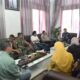 Penjabat (Pj) Bupati Bener Meriah Drs.Haili Yoga,M.S.I bahas pembangunan rumah sakit bantuan DJKN.Waspada/Sumarsono