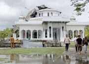 Kubah Masjid Di Pidie Roboh Diterjang Angin Dan Hujan Deras