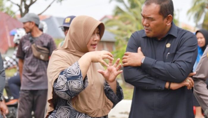 Anggota DPRA Tinjau Korban Banjir Pidie
