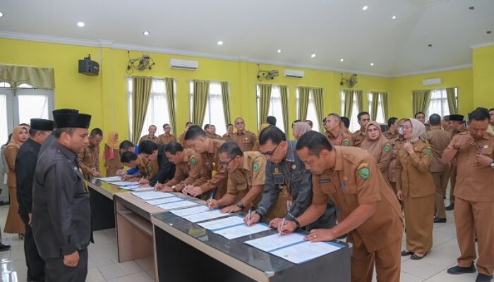 Pimpinan OPD Di Sidempuan Tandatangani Perjanjian Kinerja Di Hadapan Wali Kota