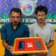 Terduga pengedar narkoba yang diamankan petugas, diperlihatkan petugas di ruang Satres Narkoba Polres Abdya. Selasa (31/1). Waspada/Syafrizal